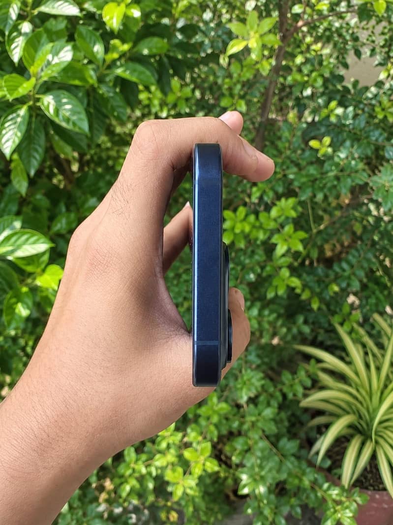 Apple iPhone 15 Pro 1