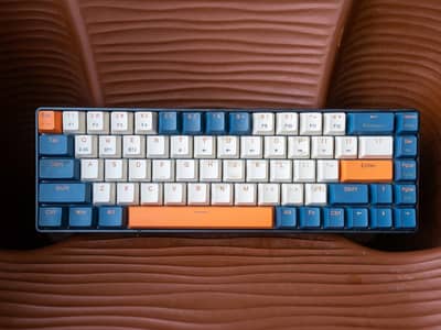 GAMING PERIPHERALS BUNDLE - ZIYOULANG keyboard + razer mouse +headset
