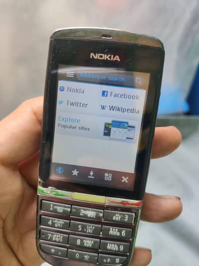 Nokia Asha 300 Touch & type