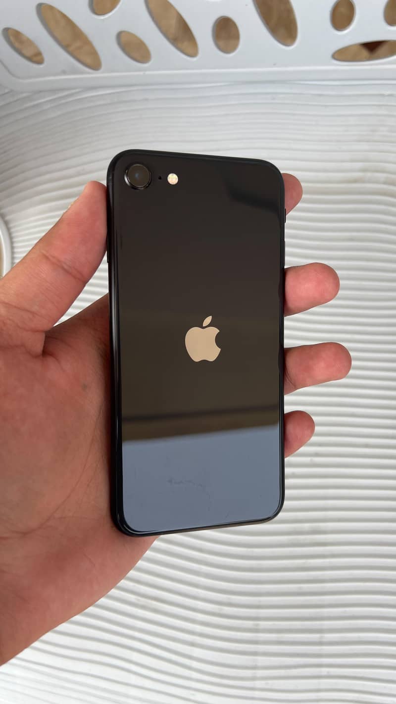 Apple iPhone SE 0