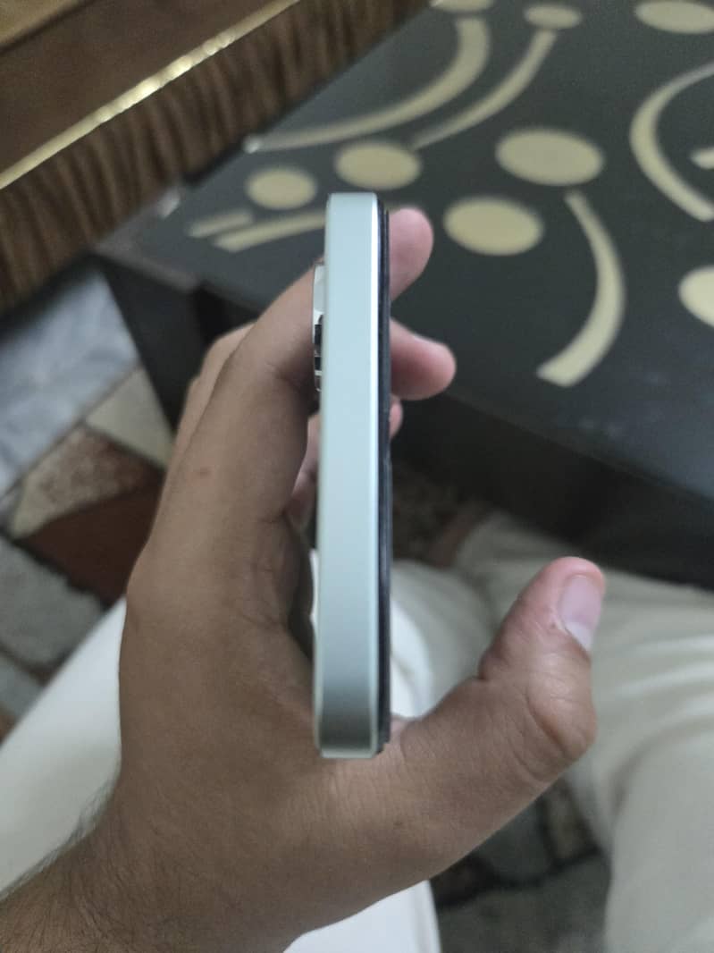 Realme Note 60x 4
