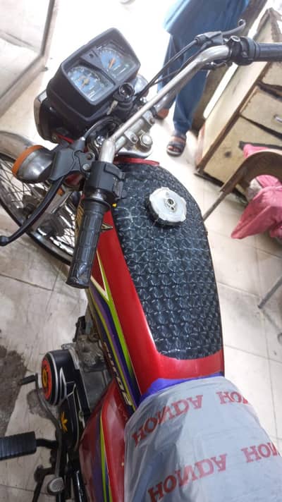 2017 model location sheikupura near sadar chownk