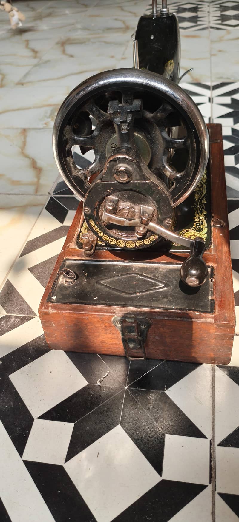 Original Singer Sewing Machine 2