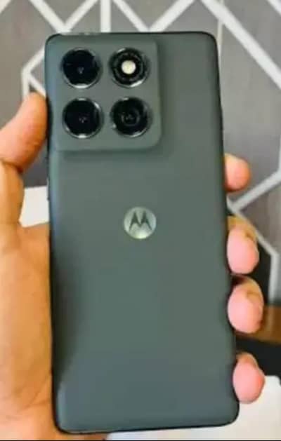 Moto Edge 3025