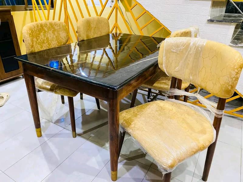 Dining table set, 4 seater 2