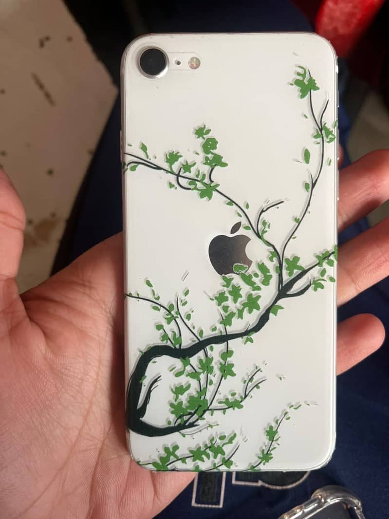 Apple iPhone SE 3rd generation 0