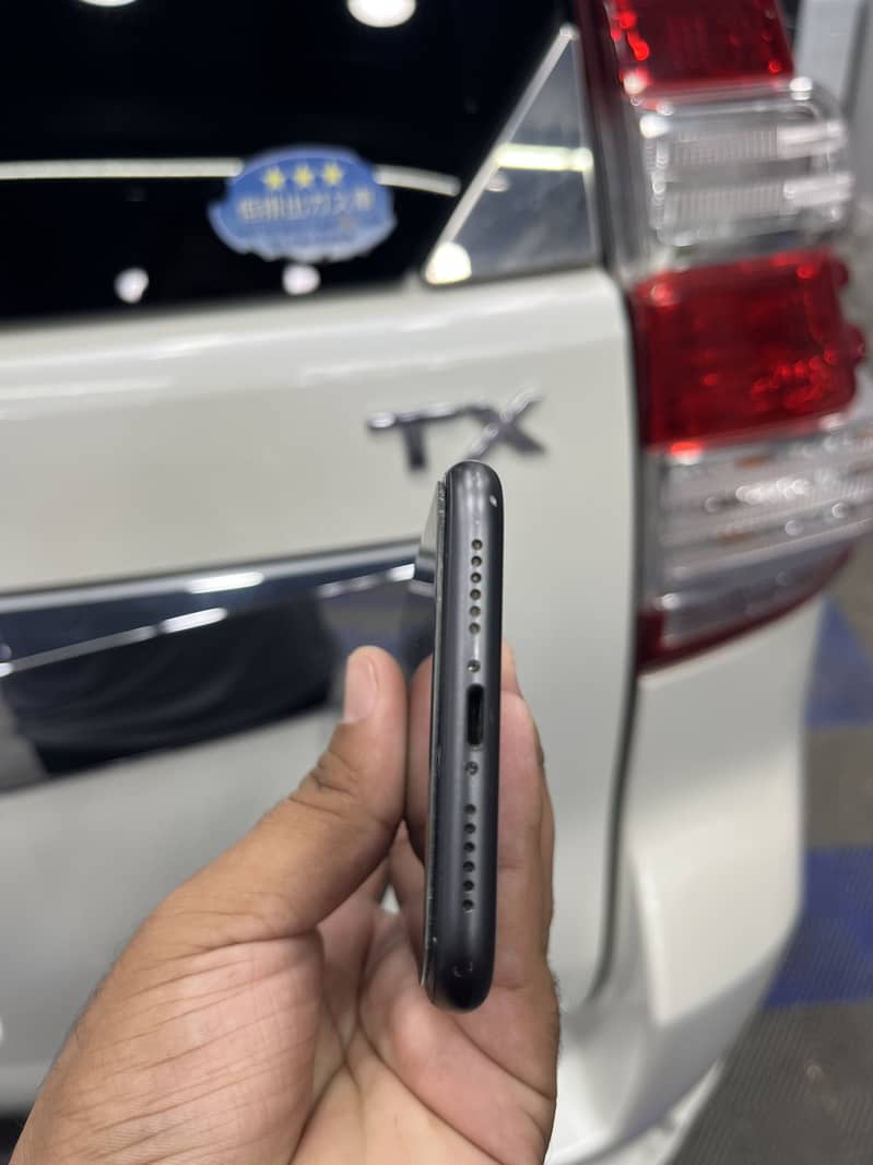 Apple iPhone 11 1