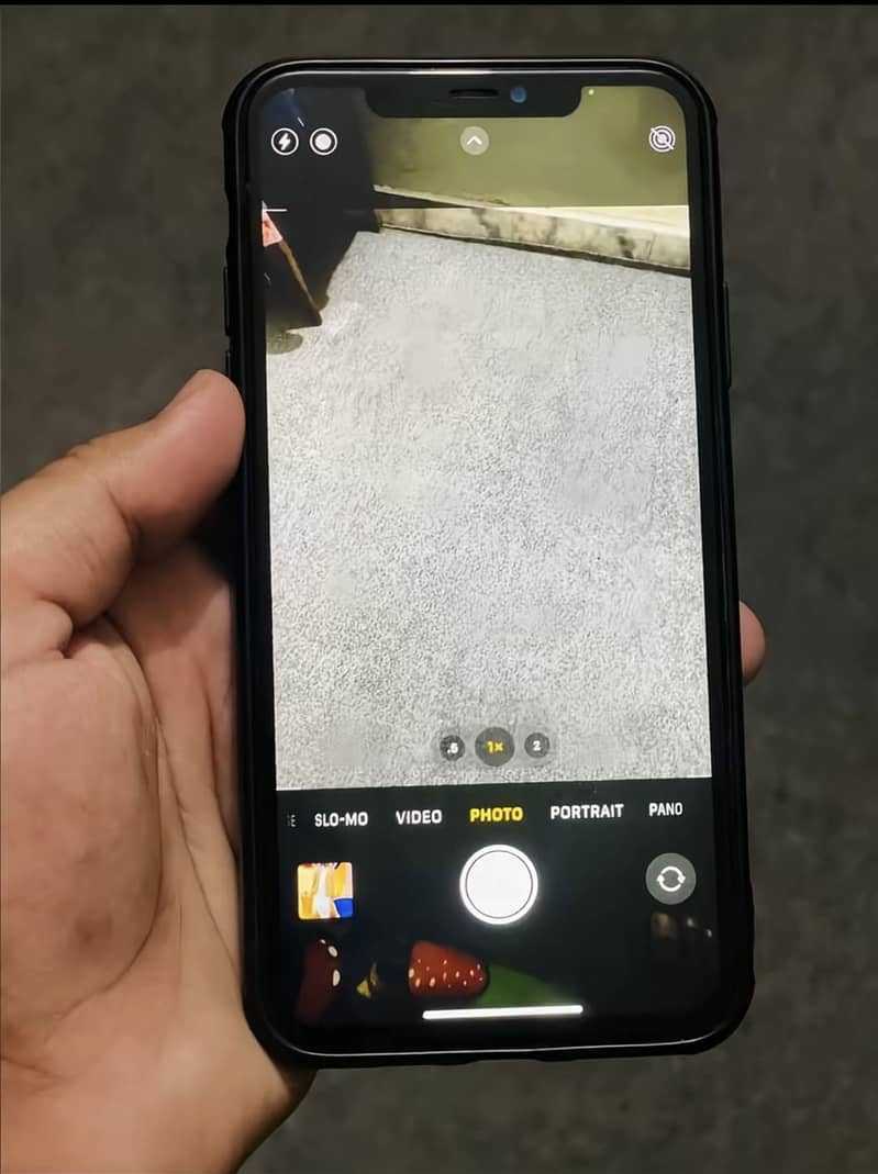 Apple iPhone 11 Pro Max 4