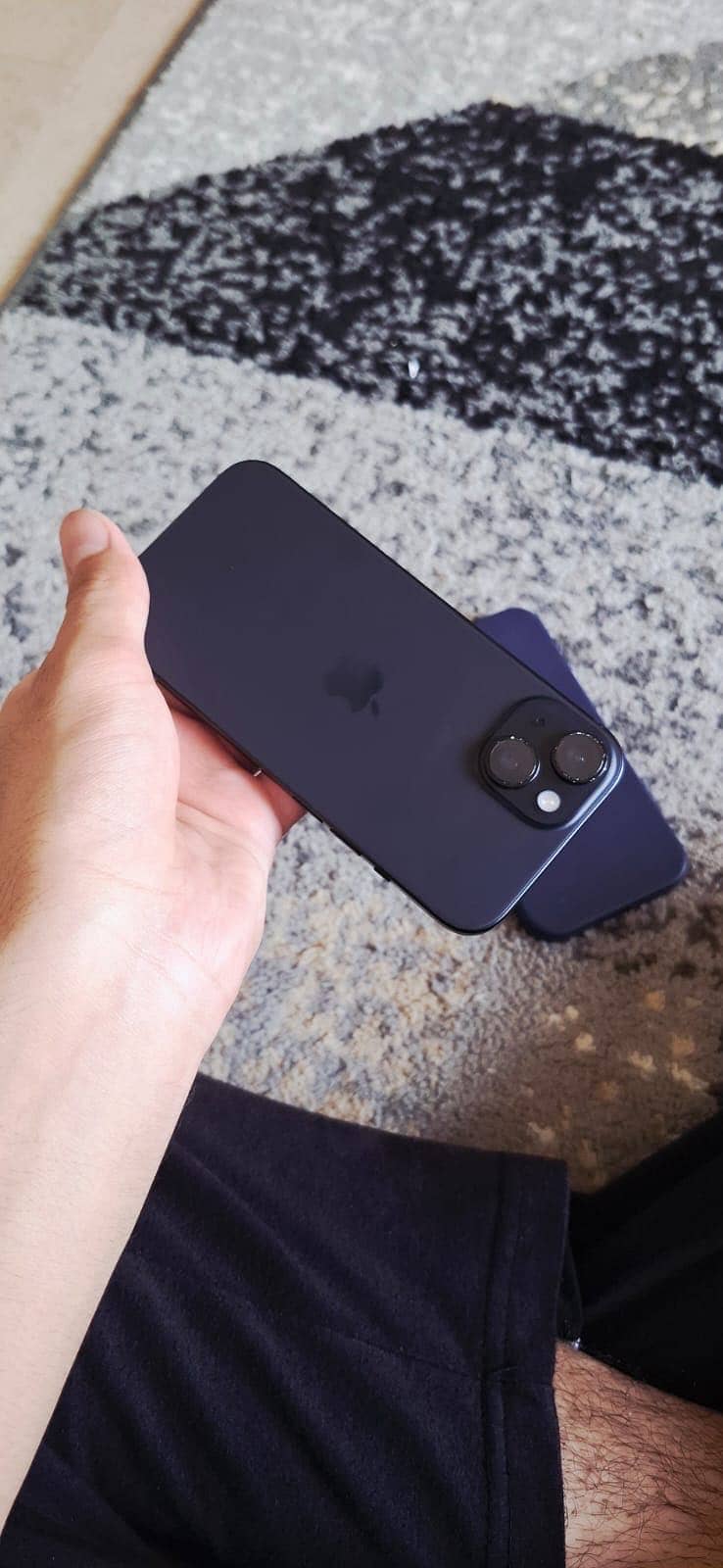 Apple iPhone 15 7