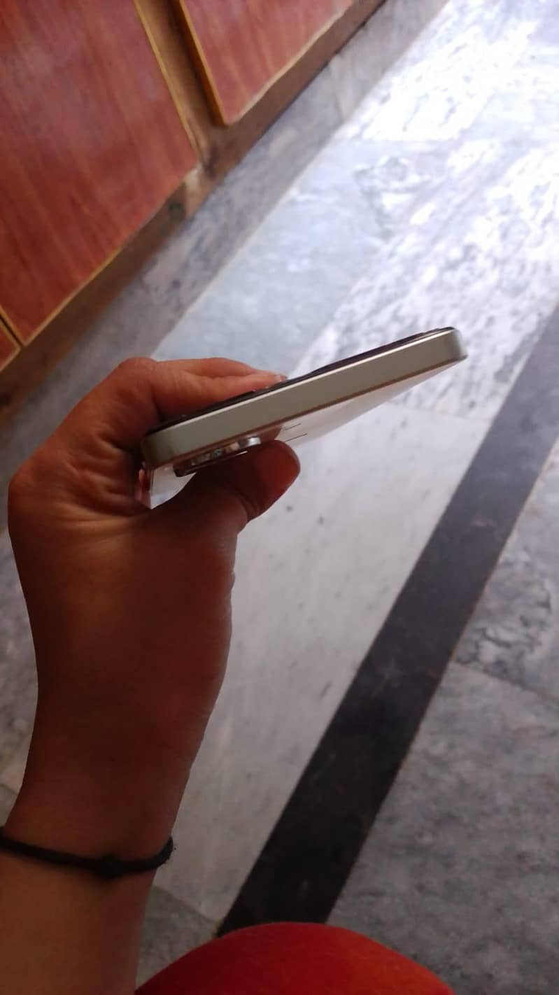 Realme Note 60x 3