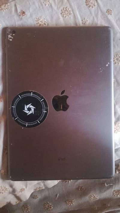 I pad  9th gen all okay 64gb + orignal box