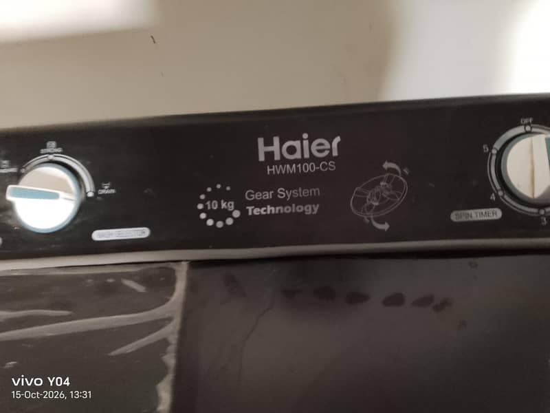 نیو استمعال میں ہے کنڈیشن بالکل فریش 1
