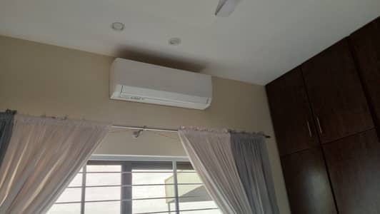 Gree 1.5 ton Ac split Fresh working Condition