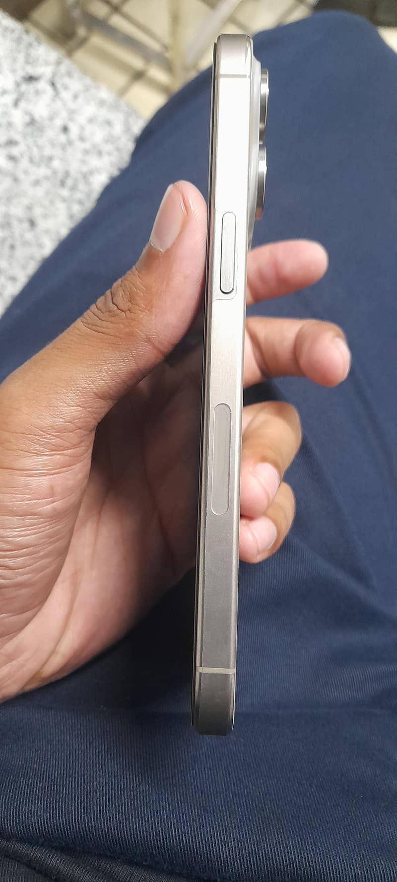 Apple iPhone 15 Pro Max 2
