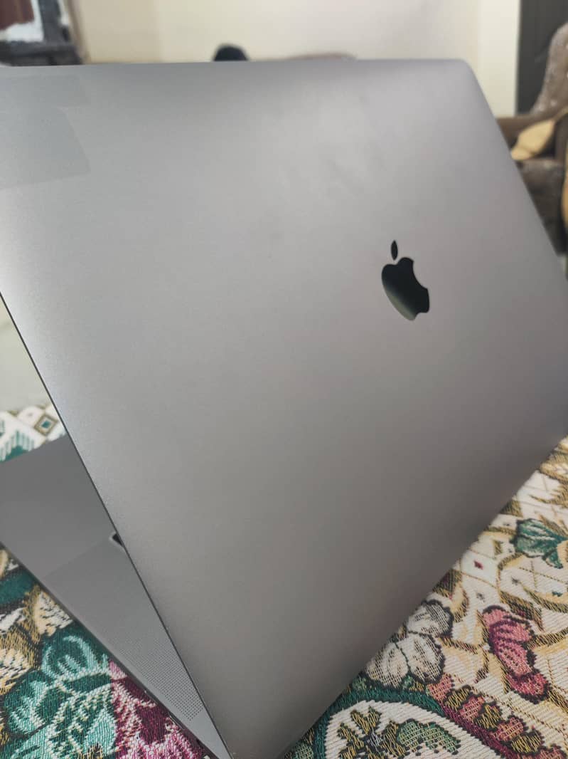 MacBook Pro 2018 2