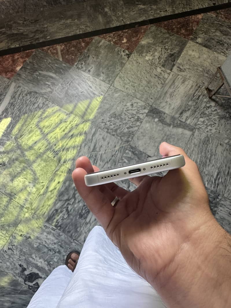 Apple iPhone 17 Pro Max 2