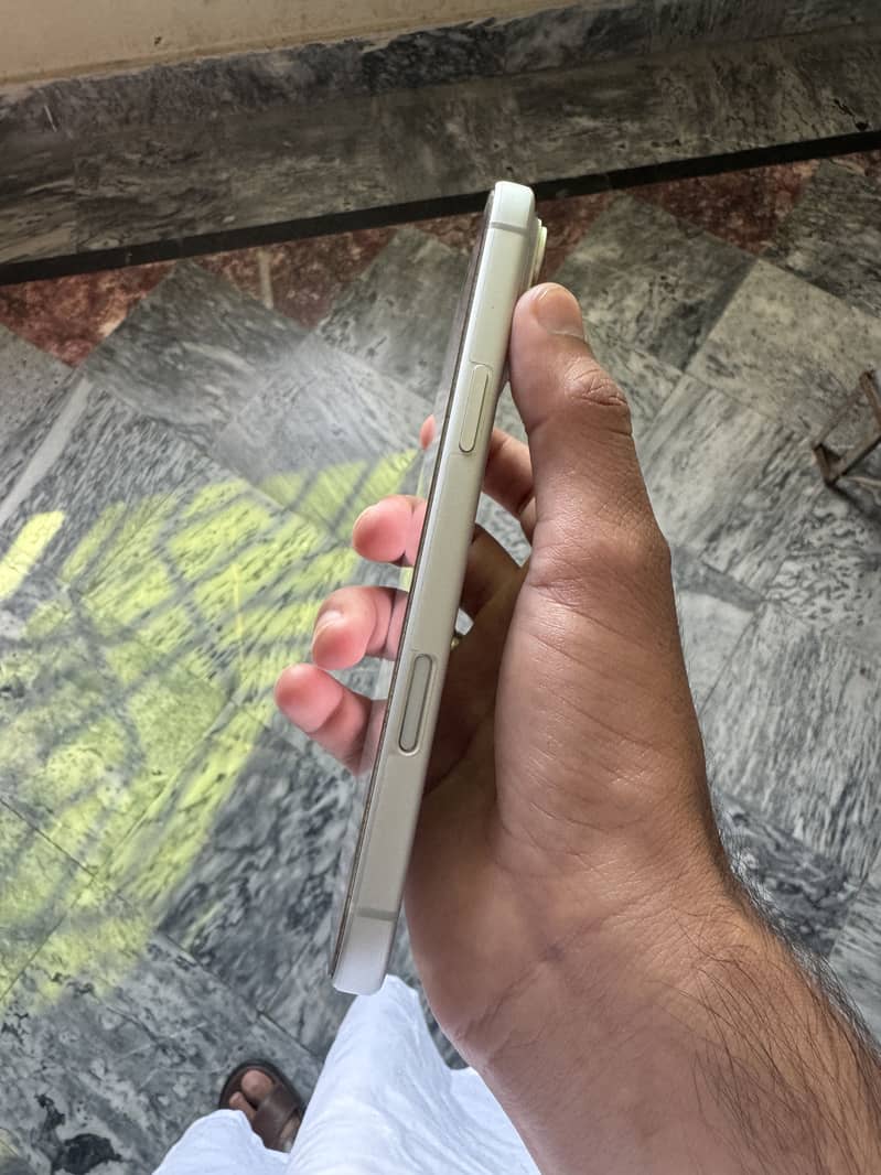 Apple iPhone 17 Pro Max 6