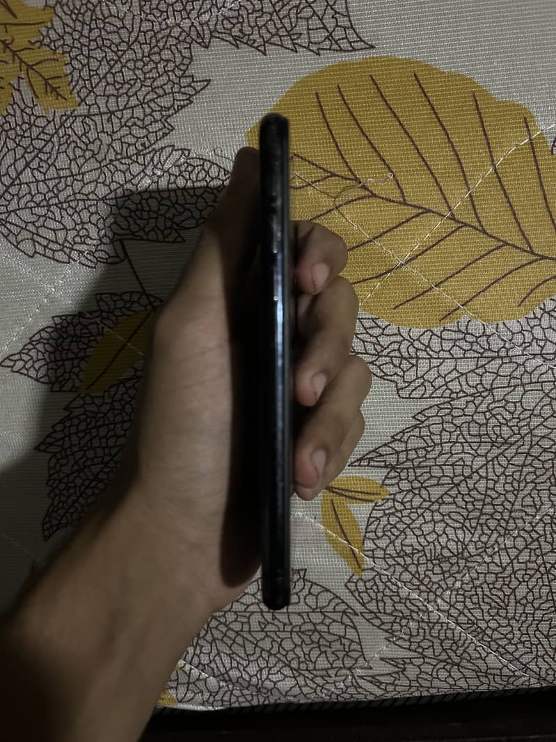 Apple iPhone X 6