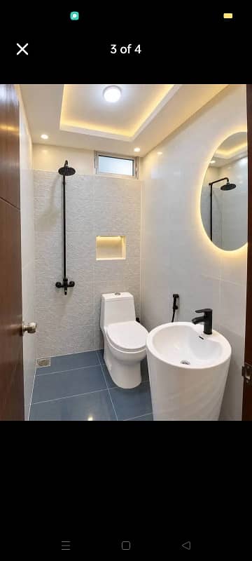Nishat Commercial 3 Bedrooms Flat For Rent
