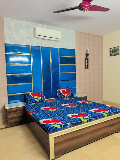 Family and couple stay hotel's in Johar