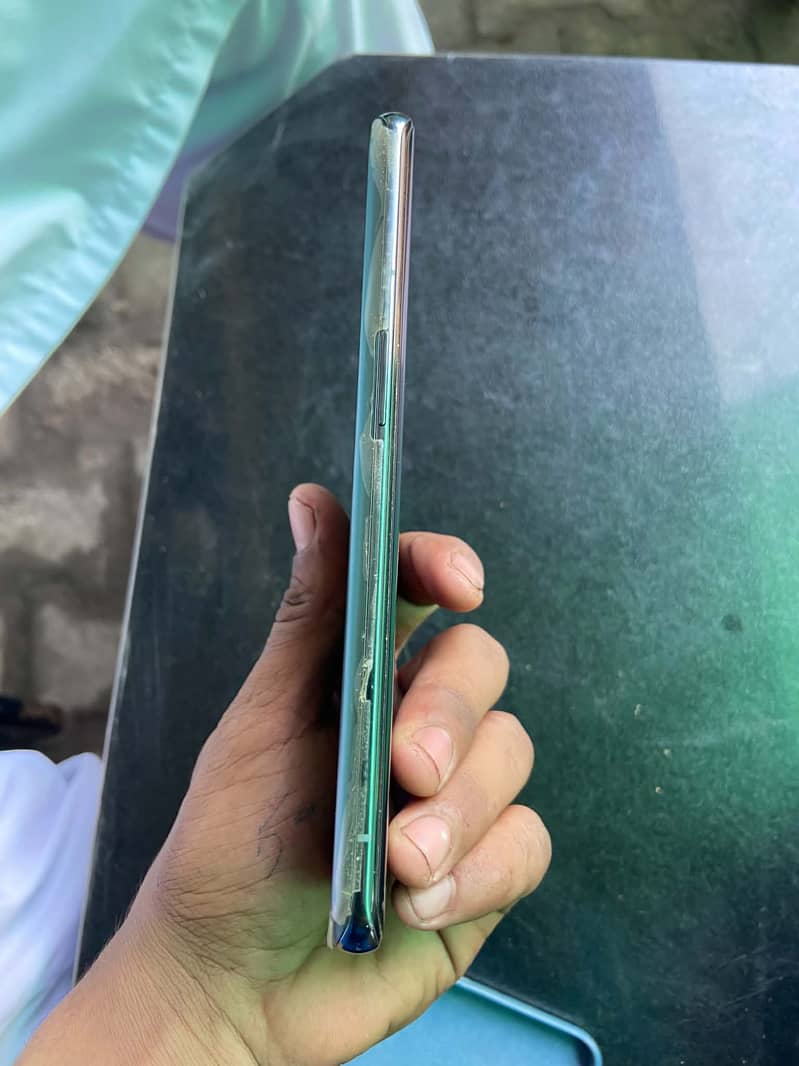 One Plus 9 Pro 4