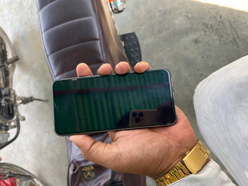 Google Pixel 8 Official 2