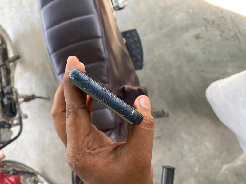 Google Pixel 8 Official 6