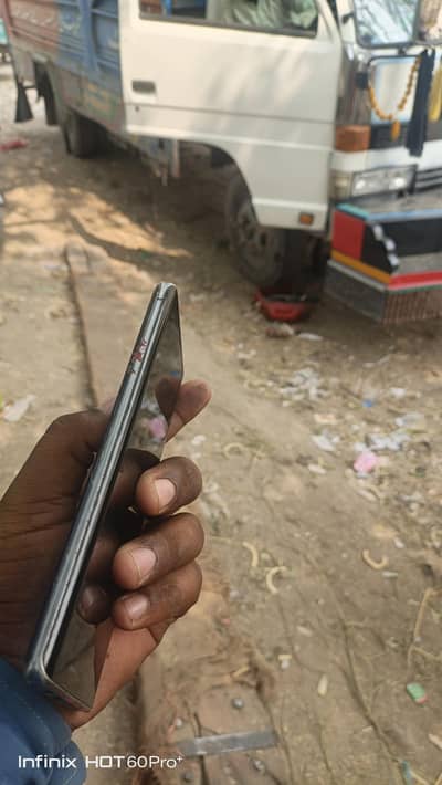 Sharp Aquos Zero6