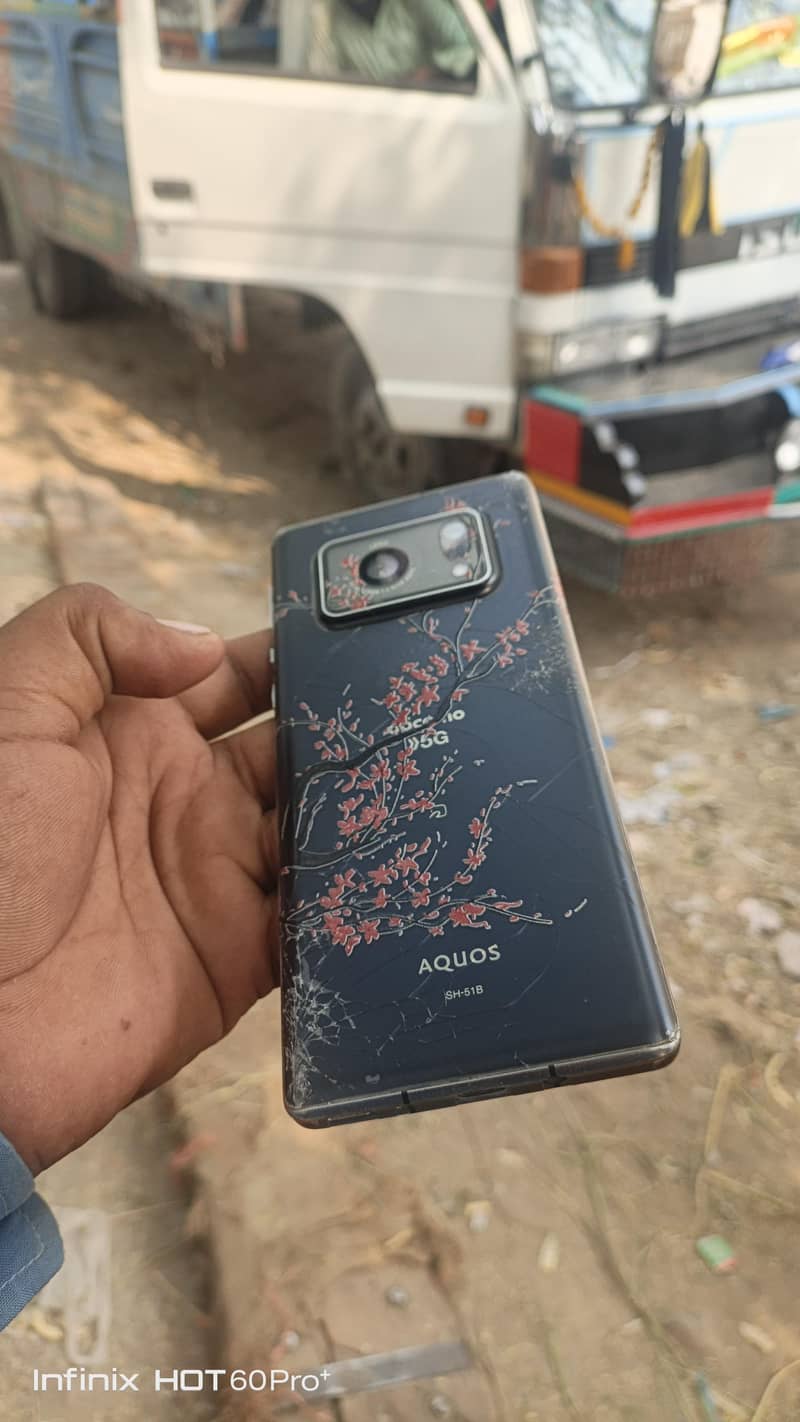 Sharp Aquos Zero6 2