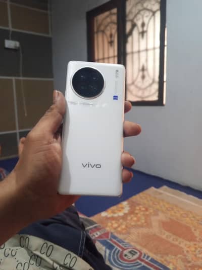 Vivo X90s