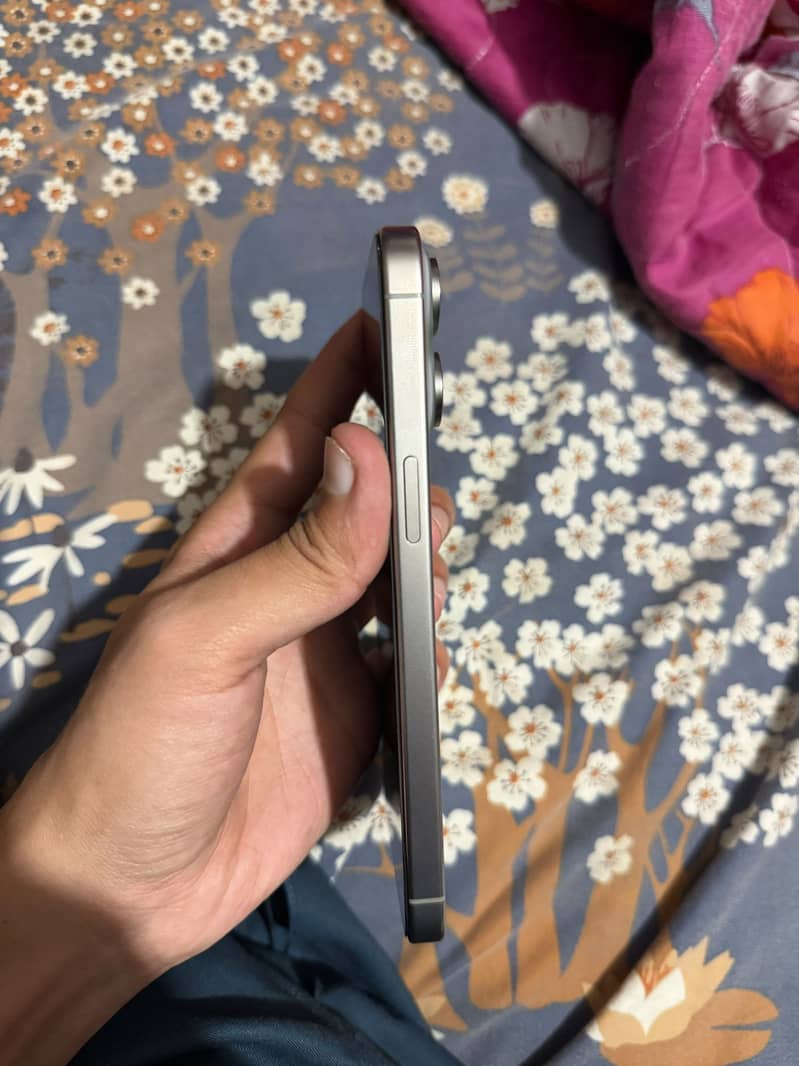 Apple iPhone 15 Pro Max 15