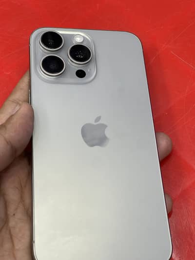 Apple iPhone 15 Pro Max