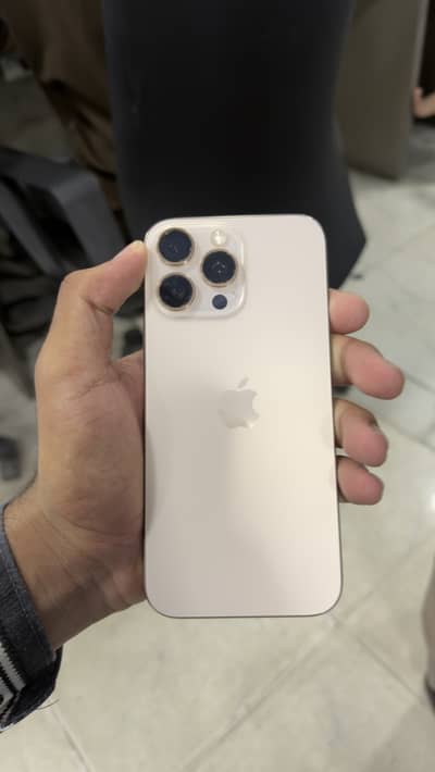 Apple iPhone 16 Pro Max