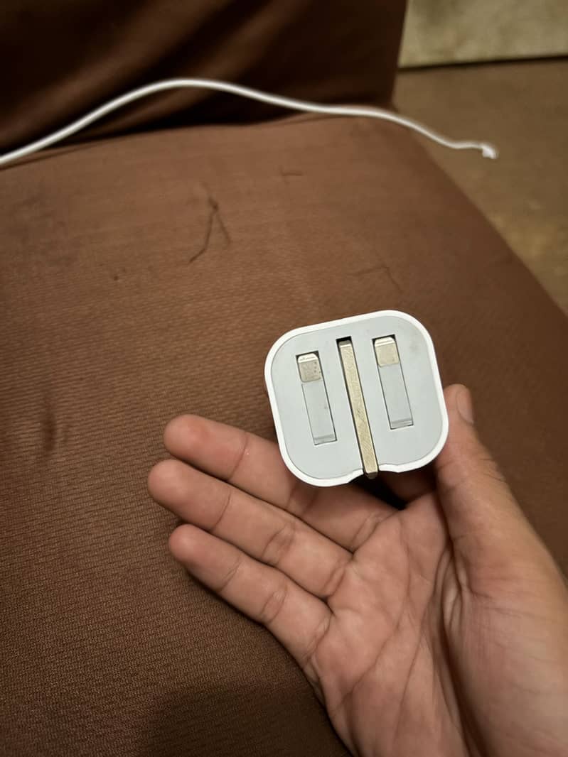 Apple iPhone 16 8