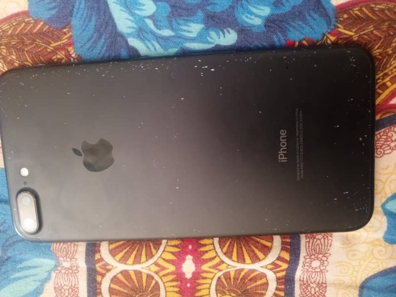 Apple iPhone 7 Plus 1