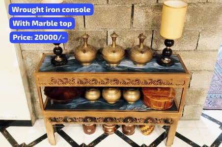 Chester / Console + mirror / carpets / centre table / Decors