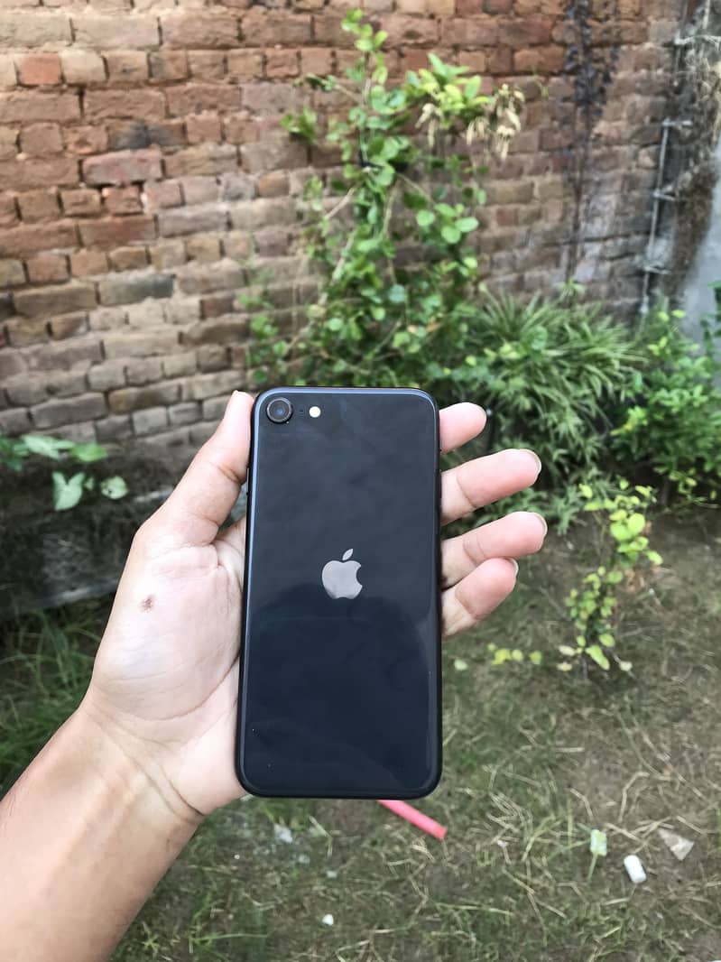 Apple iPhone SE 2 0