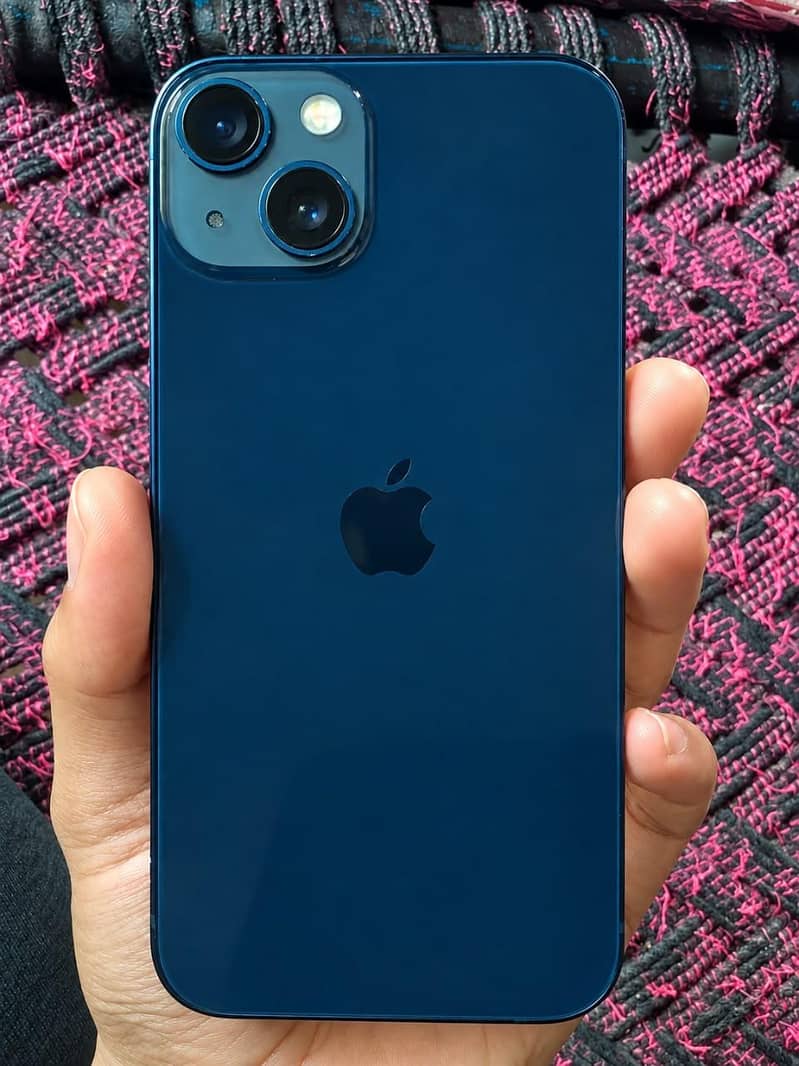 Apple iPhone 13 1