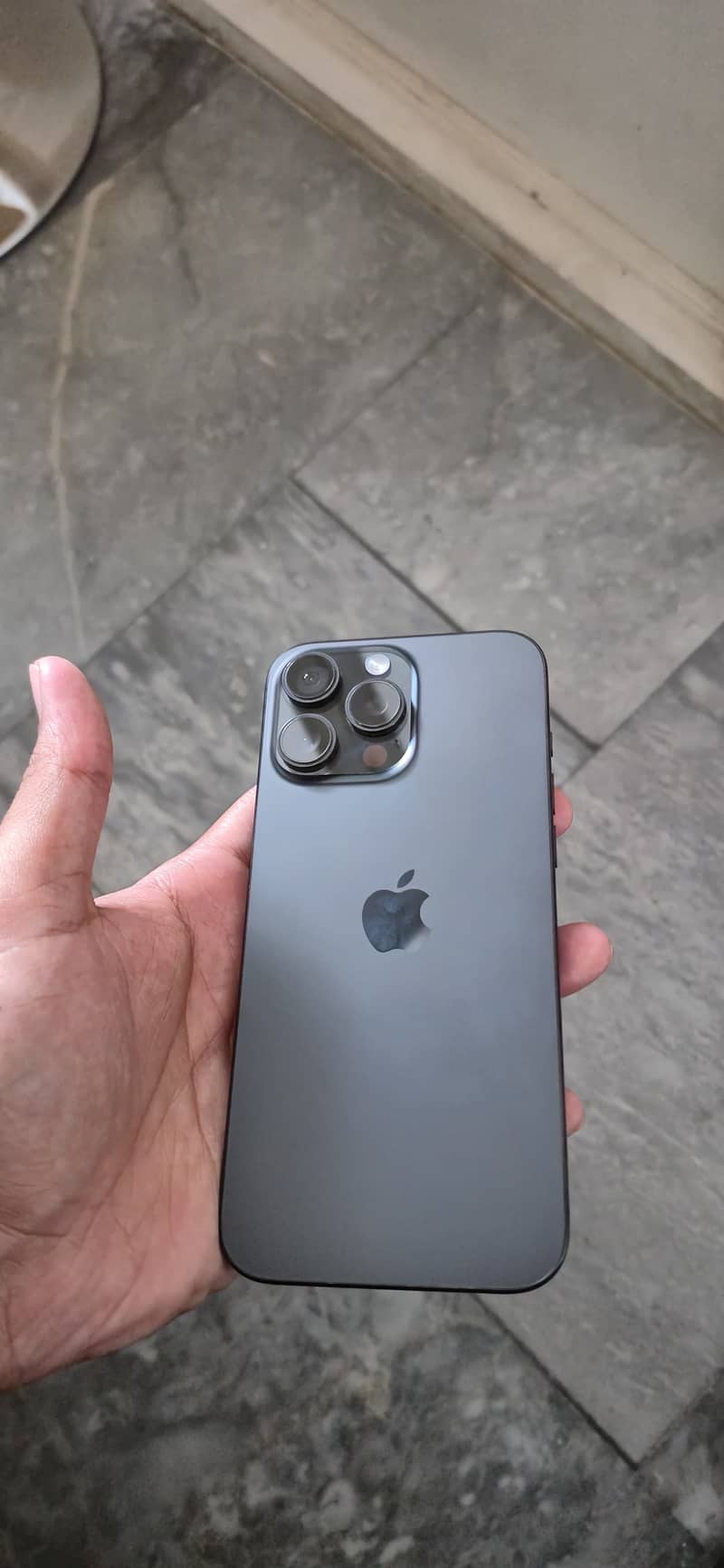 Apple iPhone 16 Pro Max 5