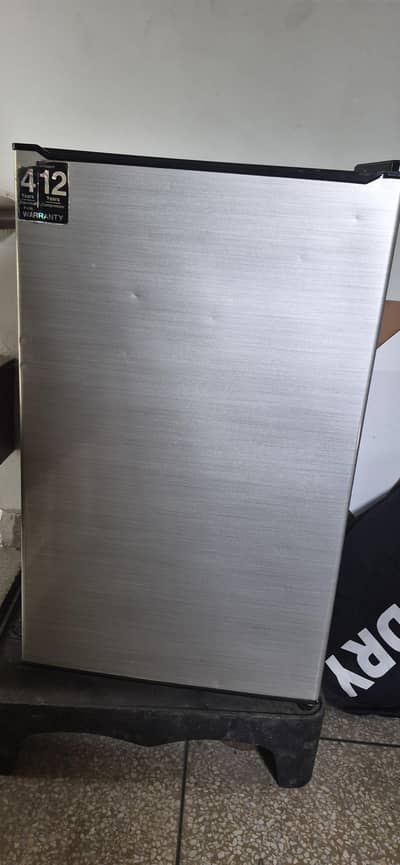 Dawlance Refrigerator (Model No. 9101ND R Silver Black]
