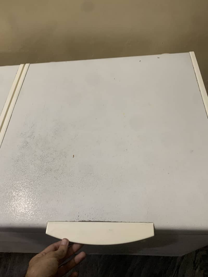 Good condition freezer 1