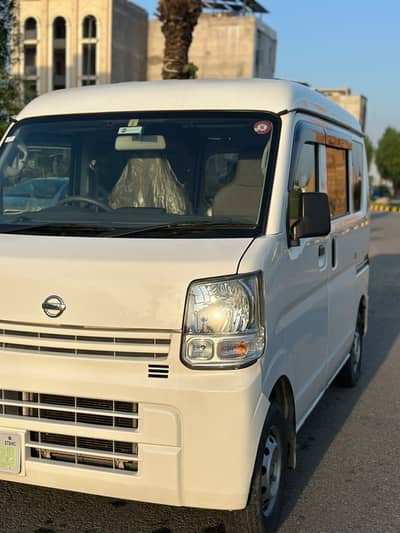 Nissan Clipper 2020/25 model just like new car