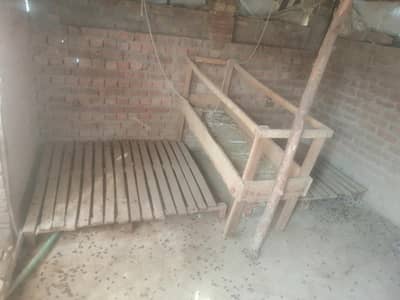 keekar pallet for Bakriyan 4 available hen size 4/4 Qasim bela
