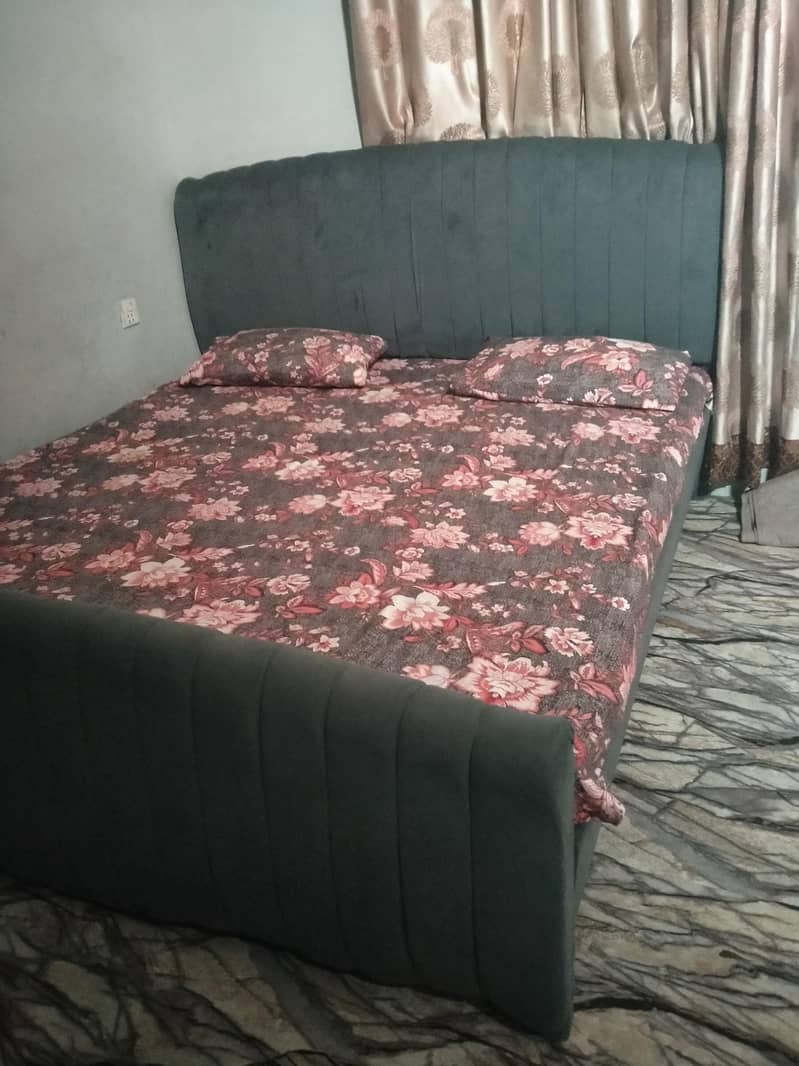 King bed 1