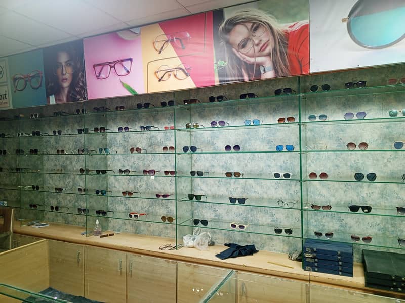 optics shop 3