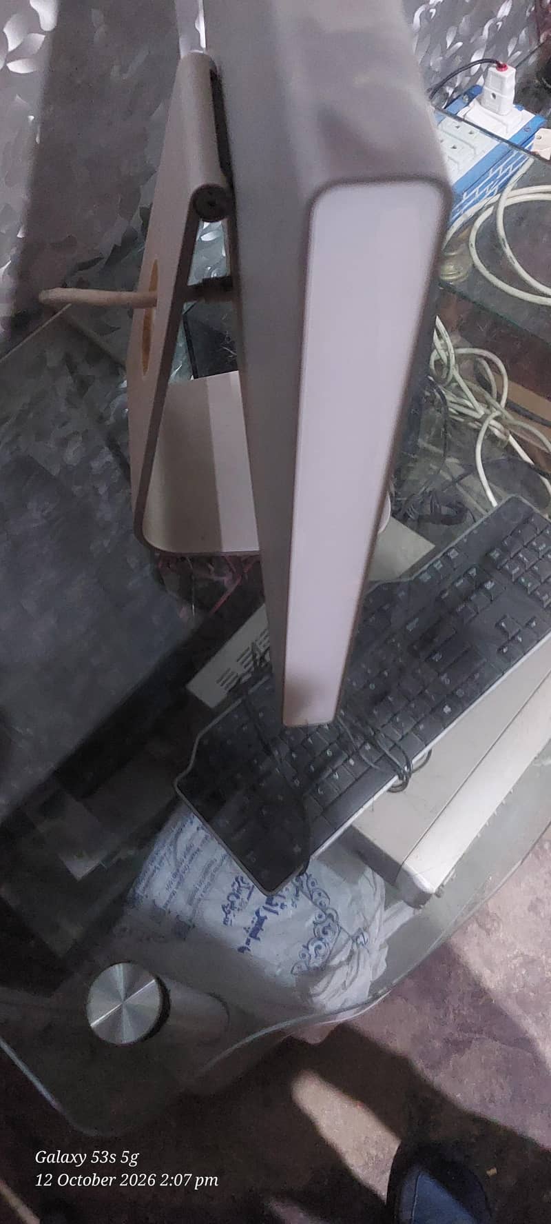 Apple LCD 7