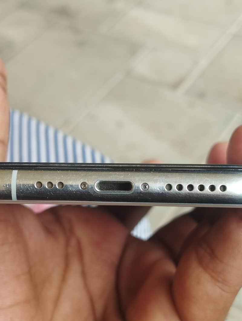 Apple iPhone 11 Pro 3