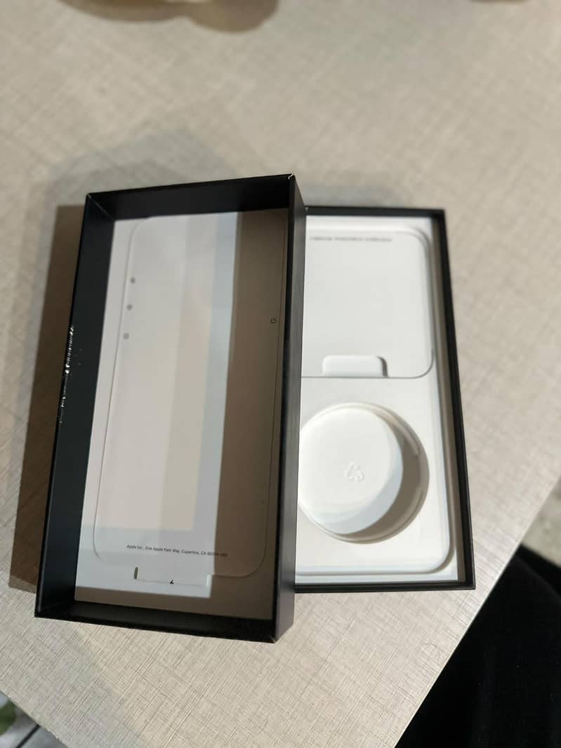 IPHONE 12 PRO MAX 4