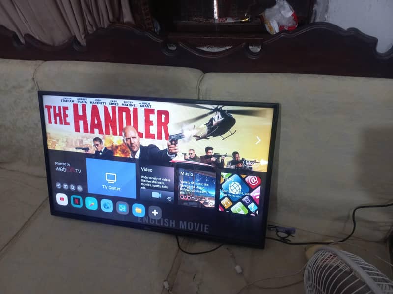 32 inch Android LCD 0