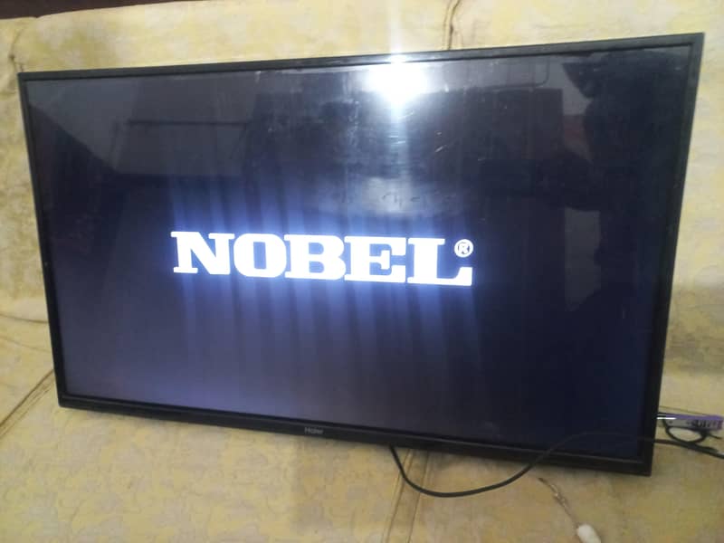 32 inch Android LCD 4